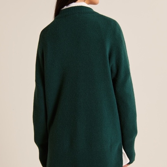 Abercrombie & Fitch Soft A&F Collection Crewneck Sweater - Picture 3 of 9